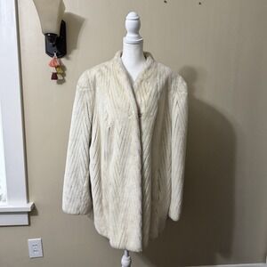 VTG Jacques Saint Laurent Fur Coat Chevron Pattern Large/XL Cream Ivory Mob Wife